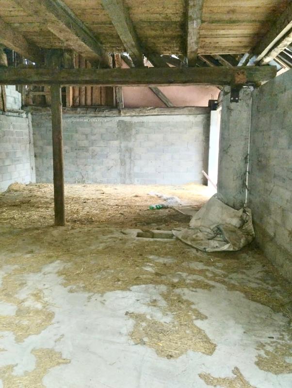 Grange - 150 m² - 2 pièces