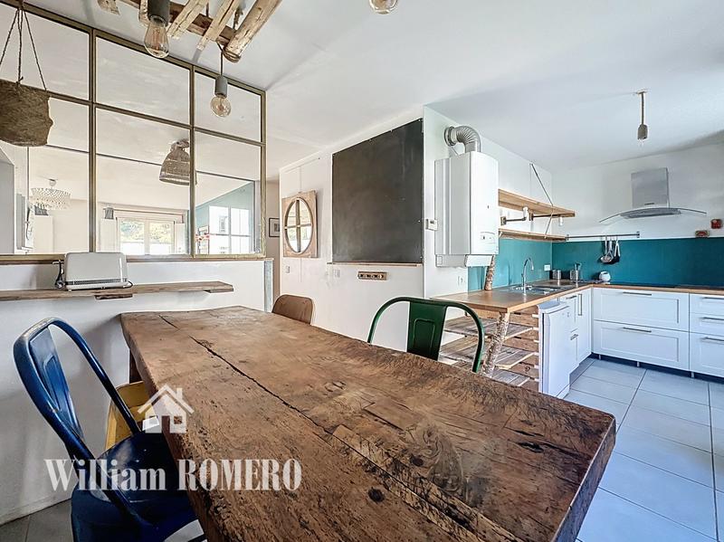 Appartement - 101 m² - 4 pièces