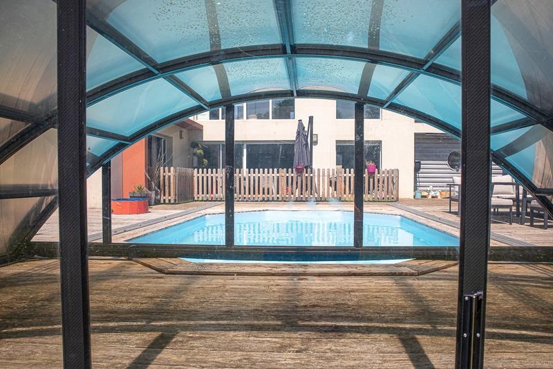 Maison - 216 m² - 7 pièces