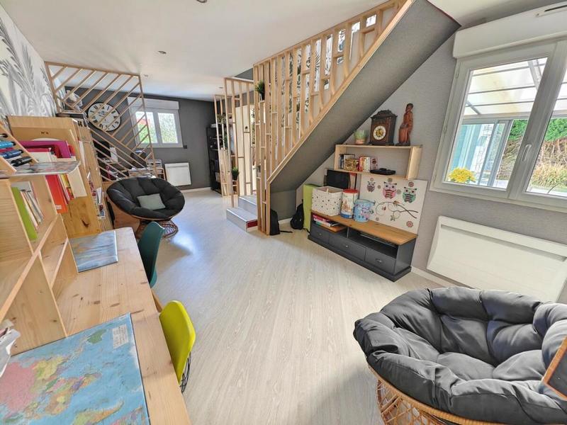 Maison - 265 m² - 12 pièces