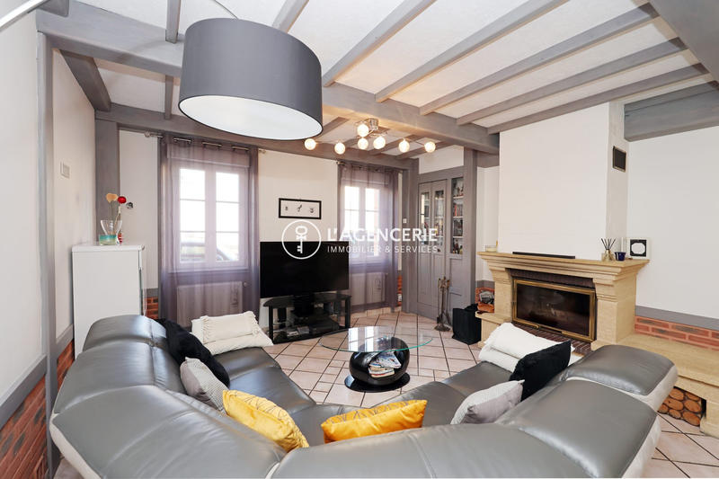 Maison - 207 m² - 6 pièces