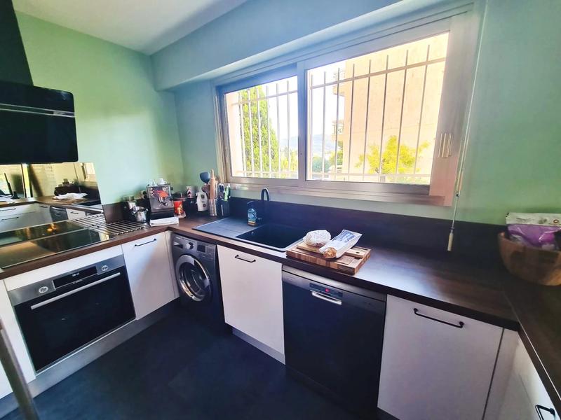 Appartement - 80 m² - 3 pièces