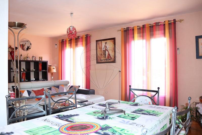 Maison - 96 m² - 4 pièces