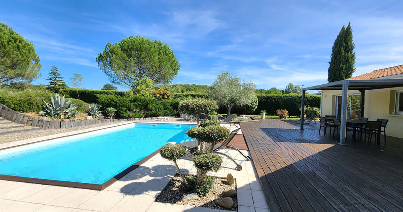 Maison - 158 m² - 6 pièces