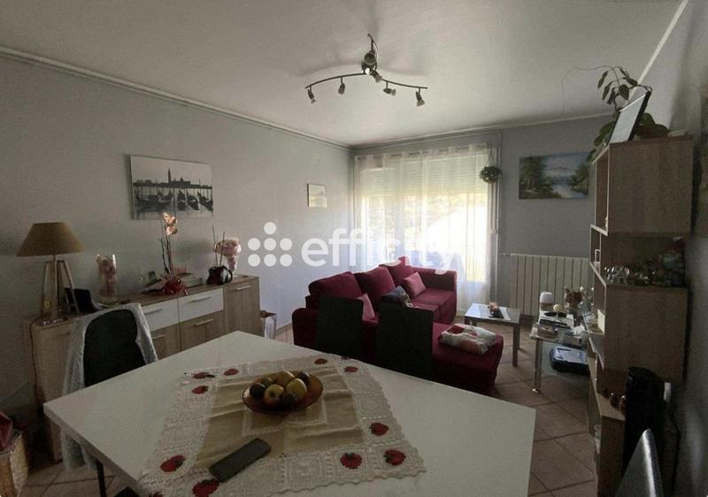 Appartement - 90 m² - 4 pièces