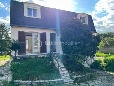 Pavillon - 140 m² - 7 pièces