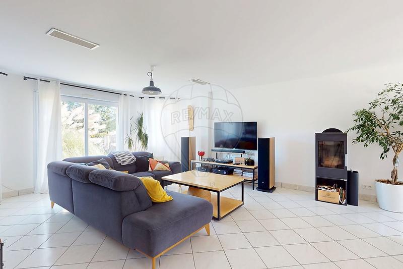 Maison - 135 m² - 6 pièces