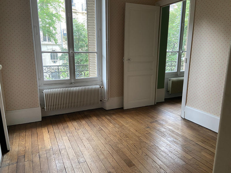 Bureau - 212 m² - 7 pièces