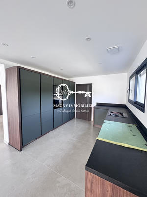 Maison - 125 m² - 4 pièces