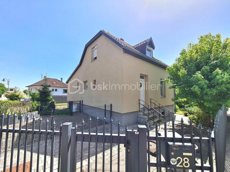 Maison - 88 m² - 4 pièces