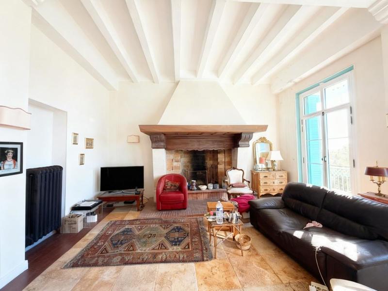 Appartement bourgeois - 275 m² - 7 pièces