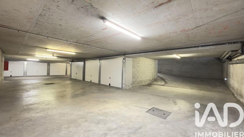 Parking - 12 m²