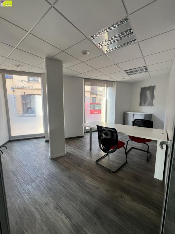 Bureau - 135 m² - 5 pièces
