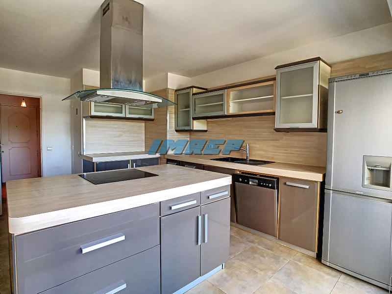 Appartement - 110 m² - 4 pièces