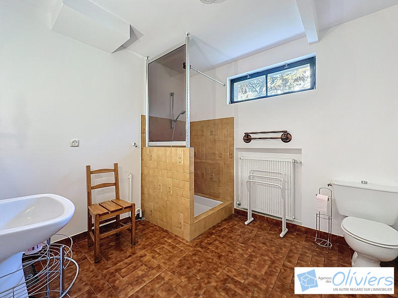 Maison traditionnelle - 140 m² - 7 pièces