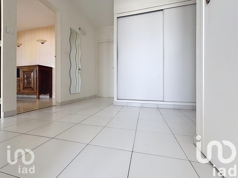 Appartement - 100 m² - 5 pièces