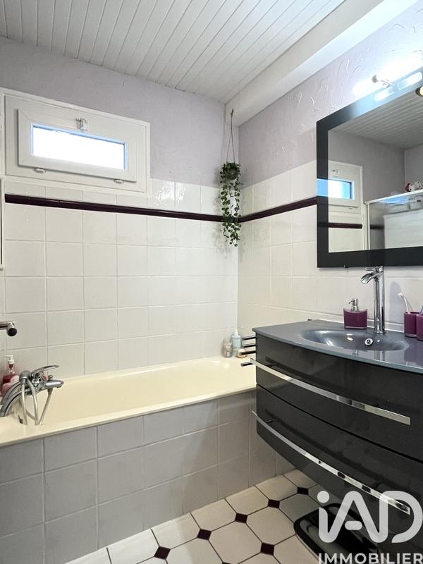 Appartement - 98 m² - 4 pièces