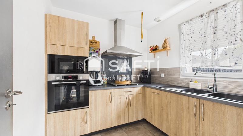 Maison - 83 m² - 4 pièces