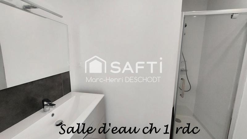Maison - 230 m² - 8 pièces