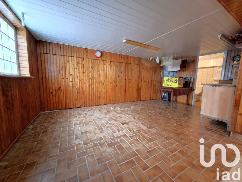 Maison - 222 m² - 6 pièces