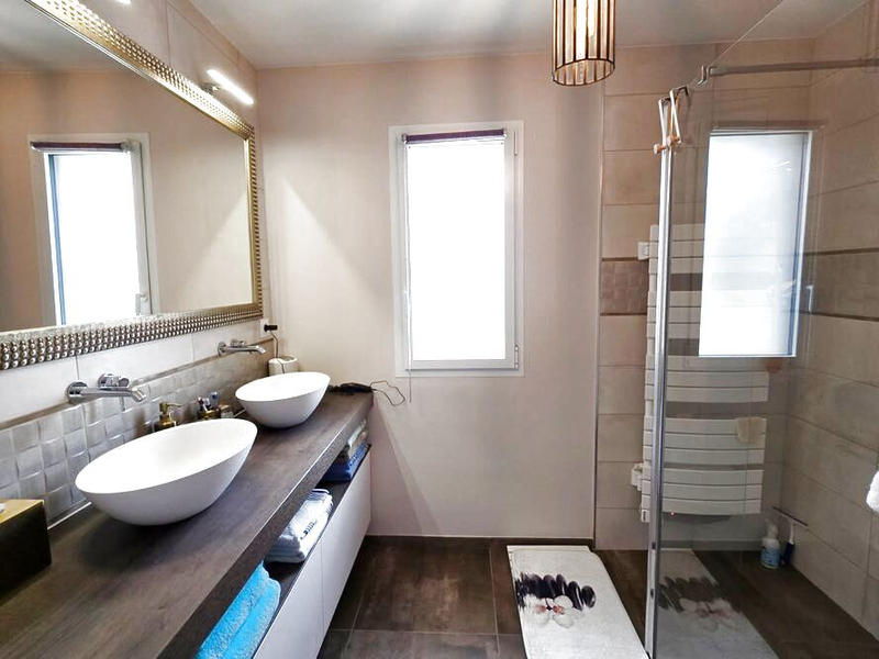 Villa - 145 m² - 6 pièces