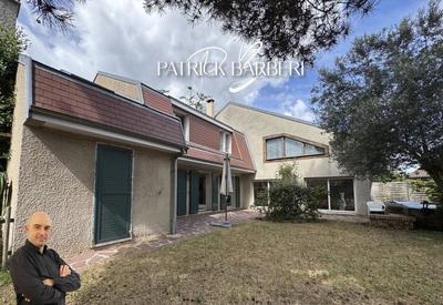 Maison - 254 m² - 7 pièces