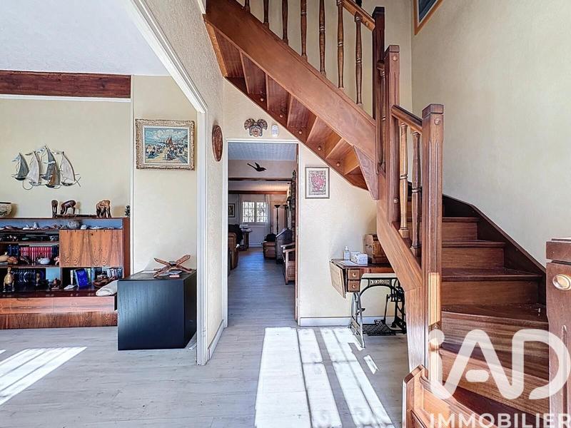 Maison - 111 m² - 6 pièces