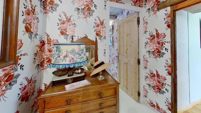 Maison traditionnelle - 248 m² - 7 pièces