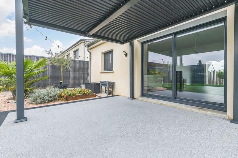 Maison - 110 m² - 5 pièces