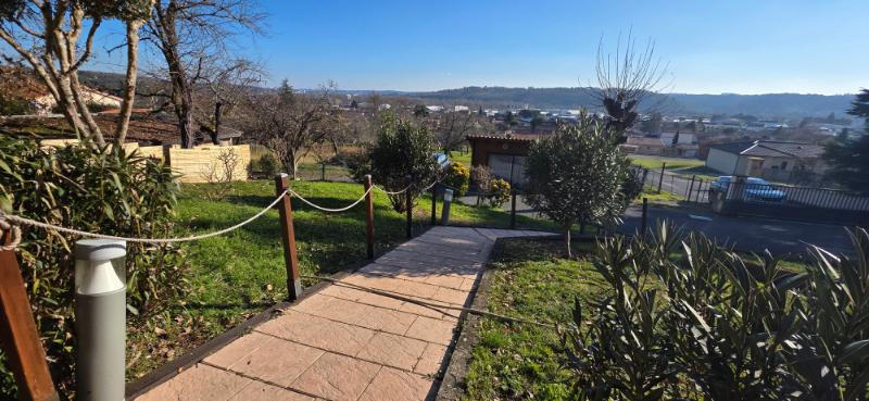 Maison - 150 m² - 5 pièces