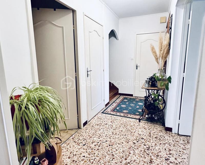 Maison traditionnelle - 91 m² - 4 pièces