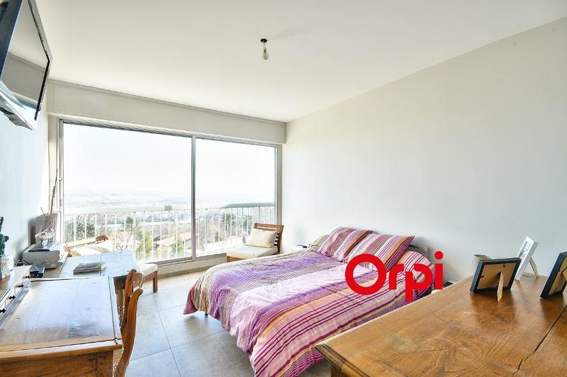 Appartement - 106 m² - 3 pièces