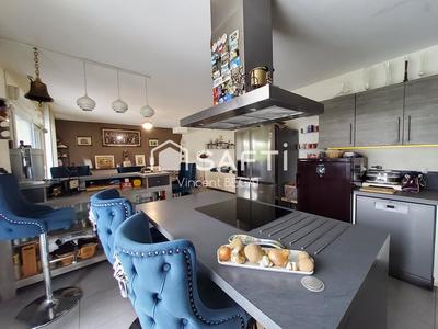 Maison - 148 m² - 6 pièces