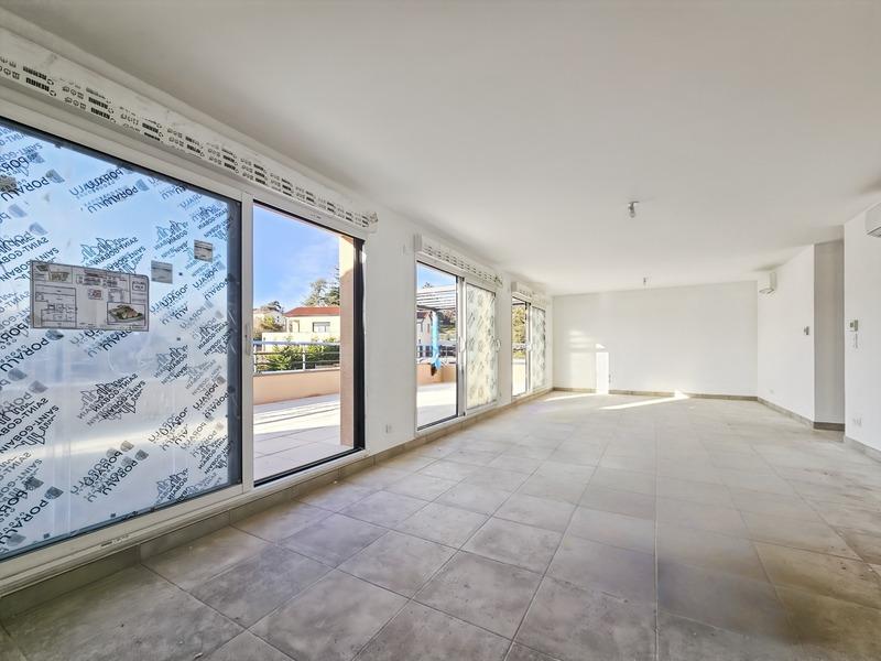 Appartement - 110 m² - 5 pièces