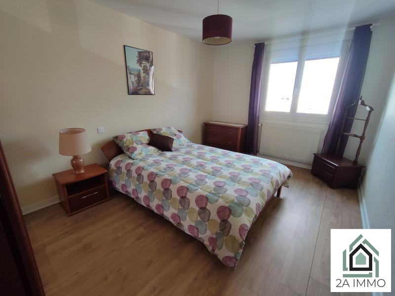 Maison - 230 m² - 9 pièces