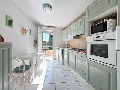 Appartement - 74 m² - 3 pièces