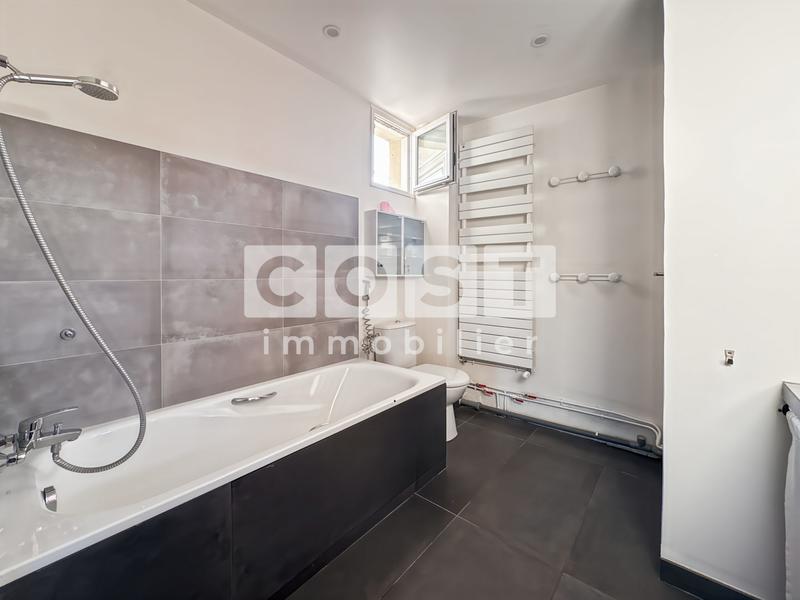 Appartement - 136 m² - 5 pièces