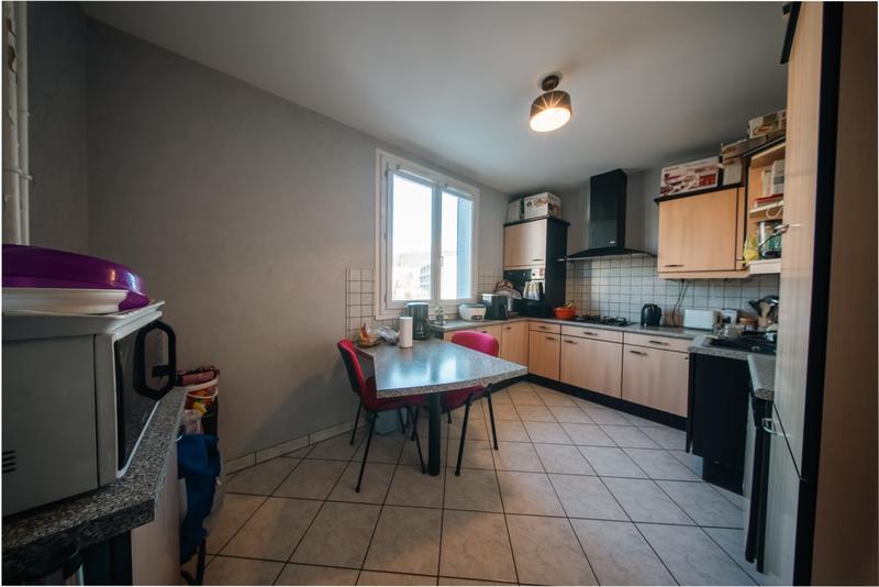 Appartement - 80 m² - 4 pièces