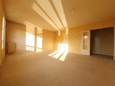 Appartement - 85 m² - 3 pièces