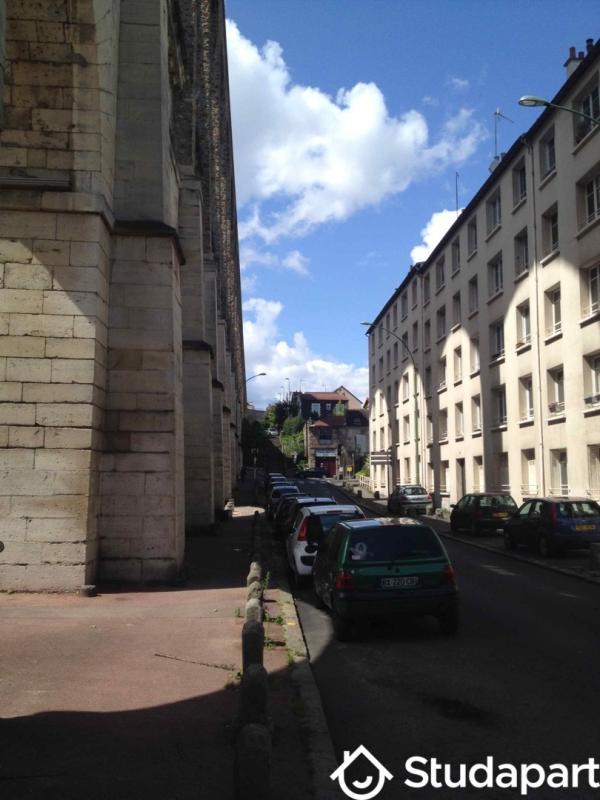 Chambre - 11 m² - 1 pièce