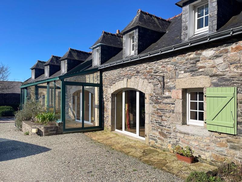 Maison - 200 m² - 9 pièces