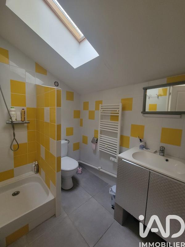 Maison - 230 m² - 11 pièces