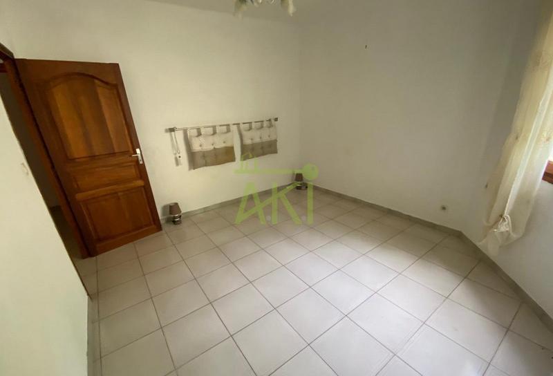 Maison traditionnelle - 353 m² - 9 pièces