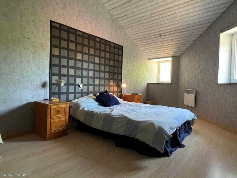 Maison en pierre - 154 m² - 5 pièces