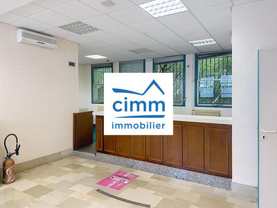 Bureau - 79 m² - 2 pièces