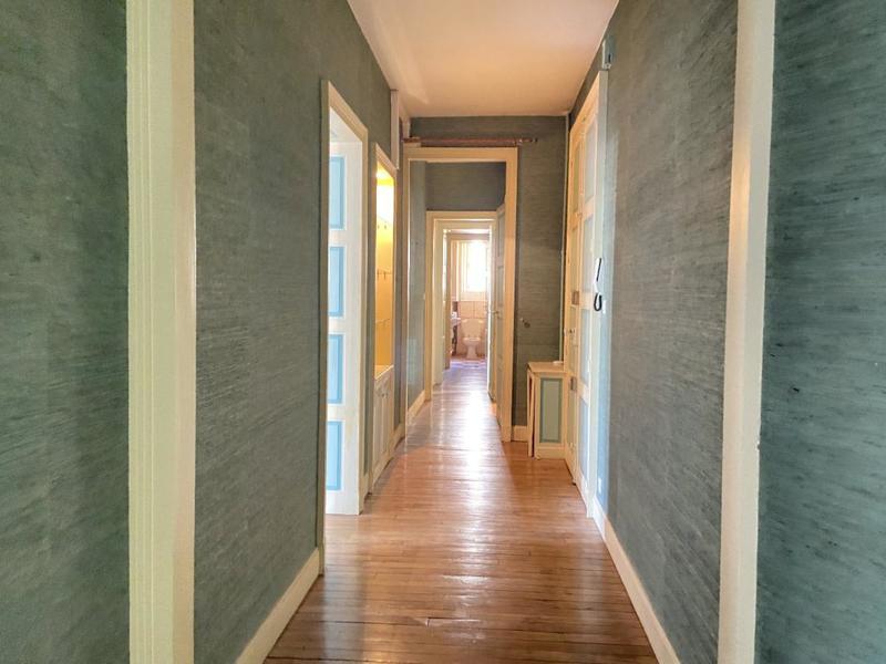 Appartement bourgeois - 109 m² - 4 pièces