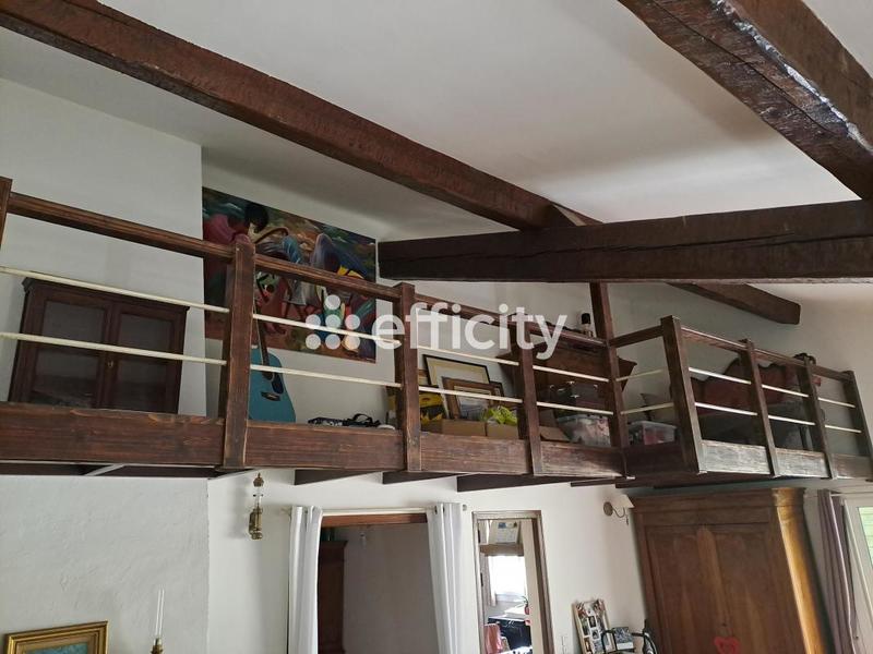 Maison - 200 m² - 5 pièces