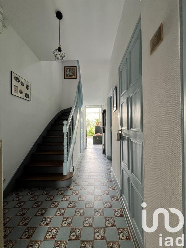 Maison - 264 m² - 11 pièces