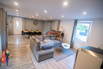 Maison - 110 m² - 6 pièces