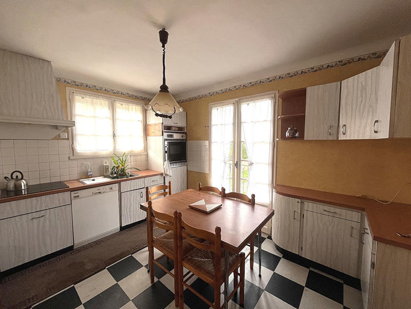 Maison - 107 m² - 6 pièces